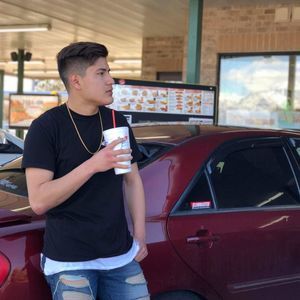 Meet your Posher, Adrian